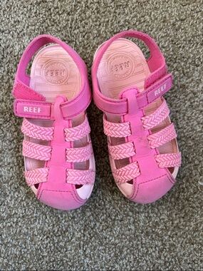 Reef Kids Pink Braided-Strap Closed-Toe Sandals